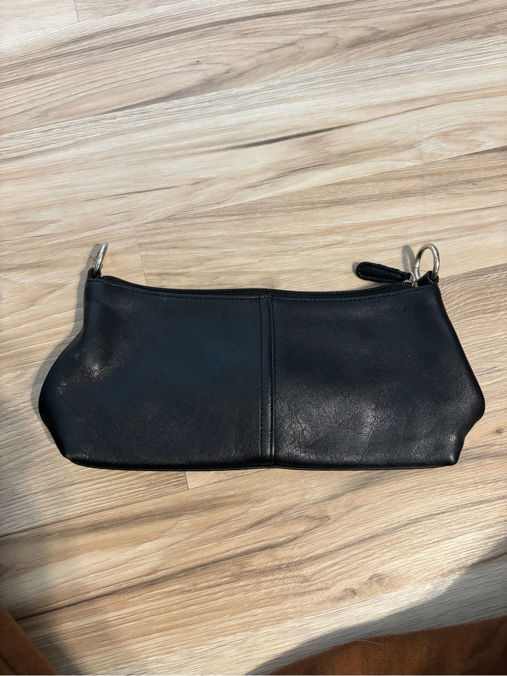 Vintage Leather Black Leather Zip-Top Women's Shoulder Bag